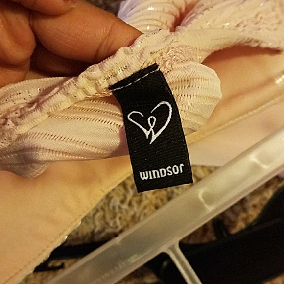 Size M Pastel Pink Windsor Gown - Picture 3 of 3